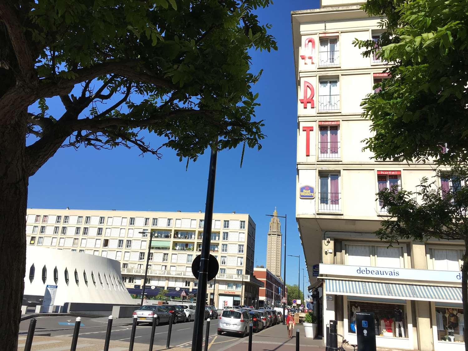 Western Arthotel