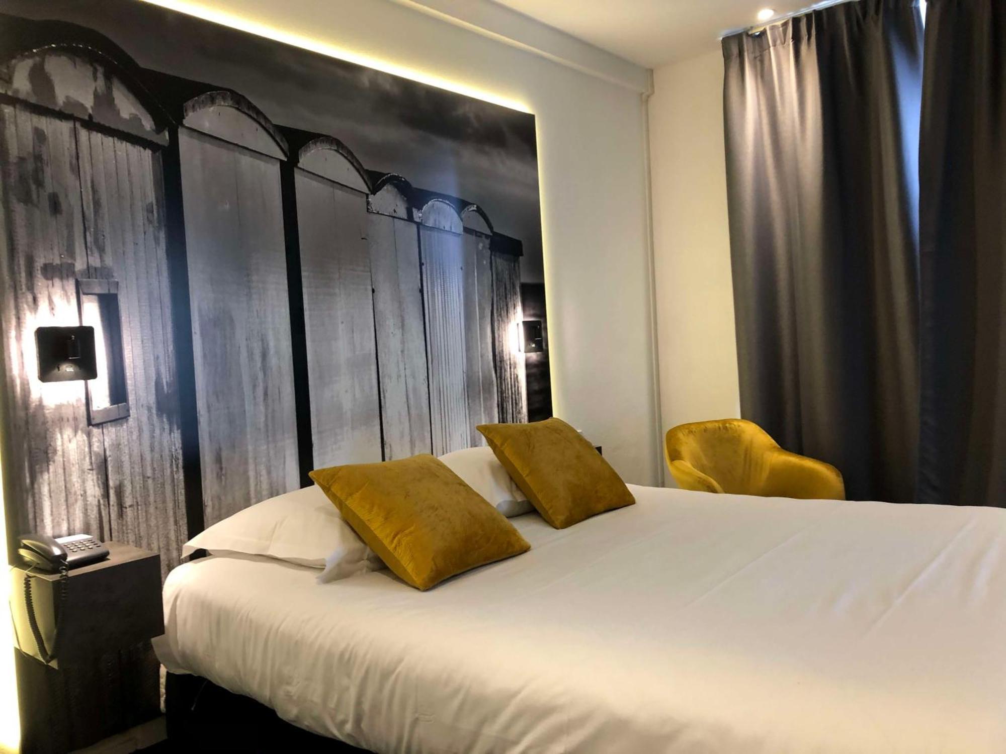 Western Arthotel Hotel