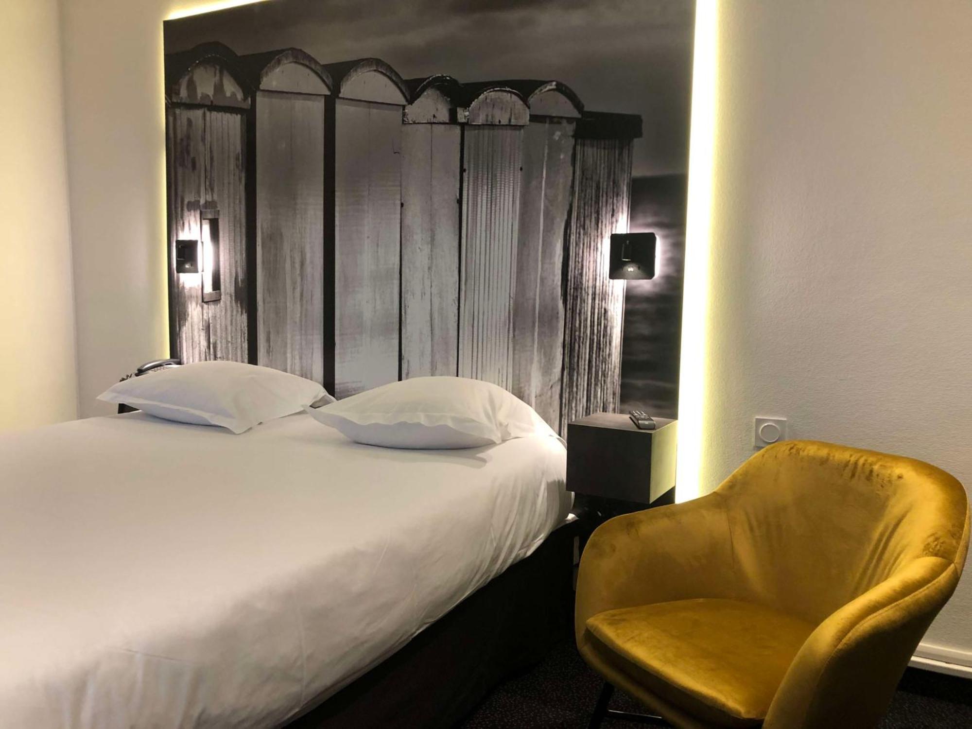 Western Arthotel Hotel 3*